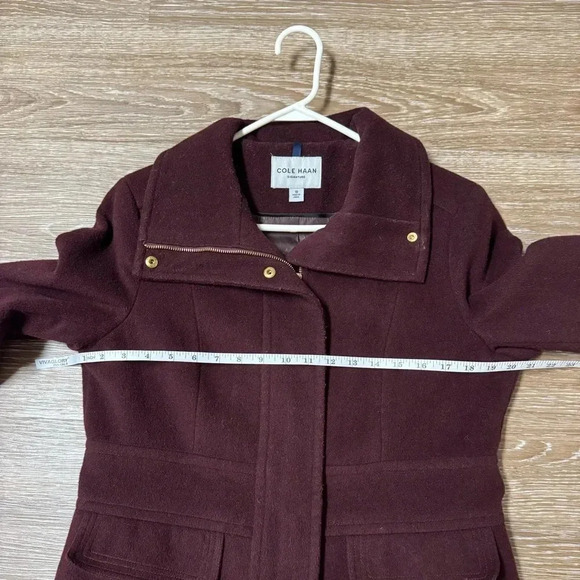 Cole Haan Signature Slick Maroon Peacoat w Pockets and Collared Neck Size 10 - Picture 10 of 12